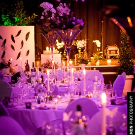 Hochzeit: Festliche Abendstimmung bei einer Hochzeit in der Kitzmantelfabrik in Vorchdorf.
Foto © greenlemon.at - Kitzmantelfabrik Vorchdorf