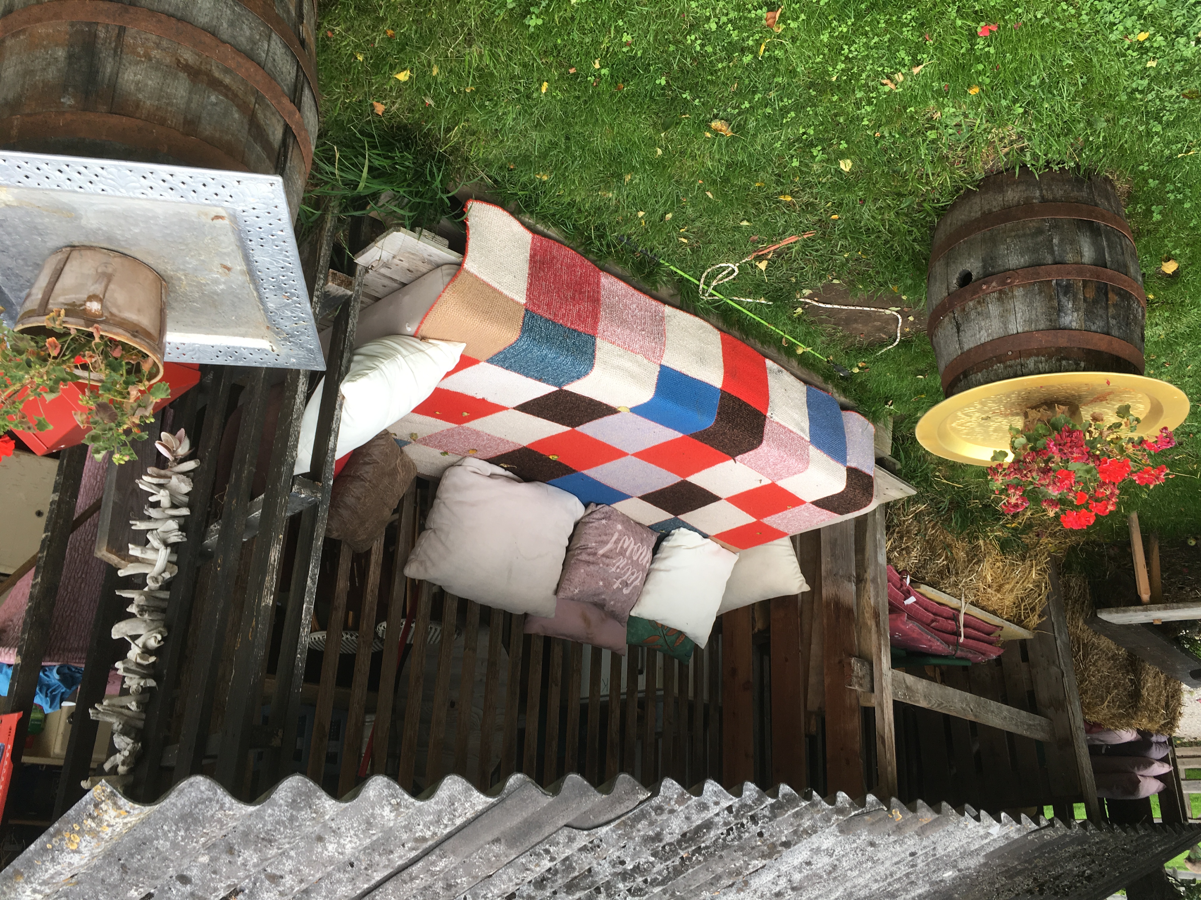 Bruiloft - Burghausen (Landkreis Altötting) - Der Garten bietet zahlreiche gemütliche Ecken zum Entspannend und Feiern. - Oida Voda - Das Leben ist schön!