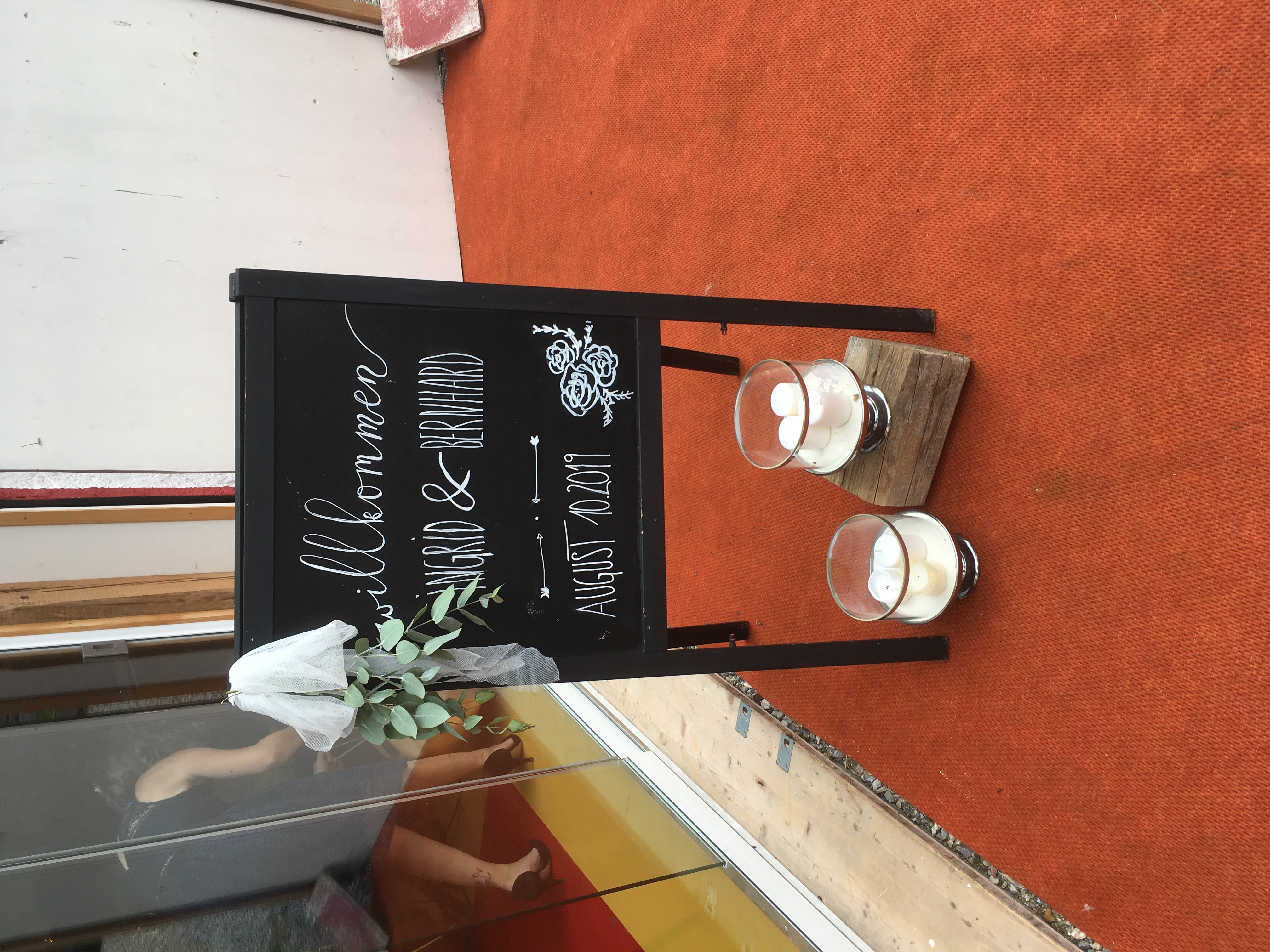 Bruiloft - Burghausen (Landkreis Altötting) - Zahlreiche liebevoll dekorierte Ecken wohin das Auge reicht. - Oida Voda - Das Leben ist schön!