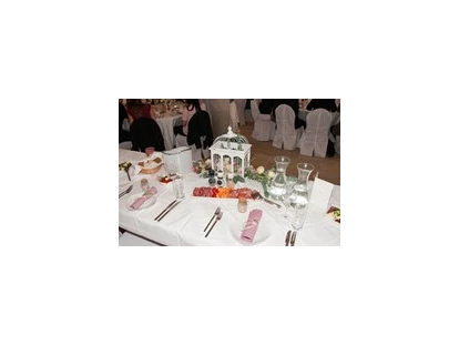 Hochzeit - Wallsee - Antipasti Vorspeisen werden eingestellt - Schloss Events Enns