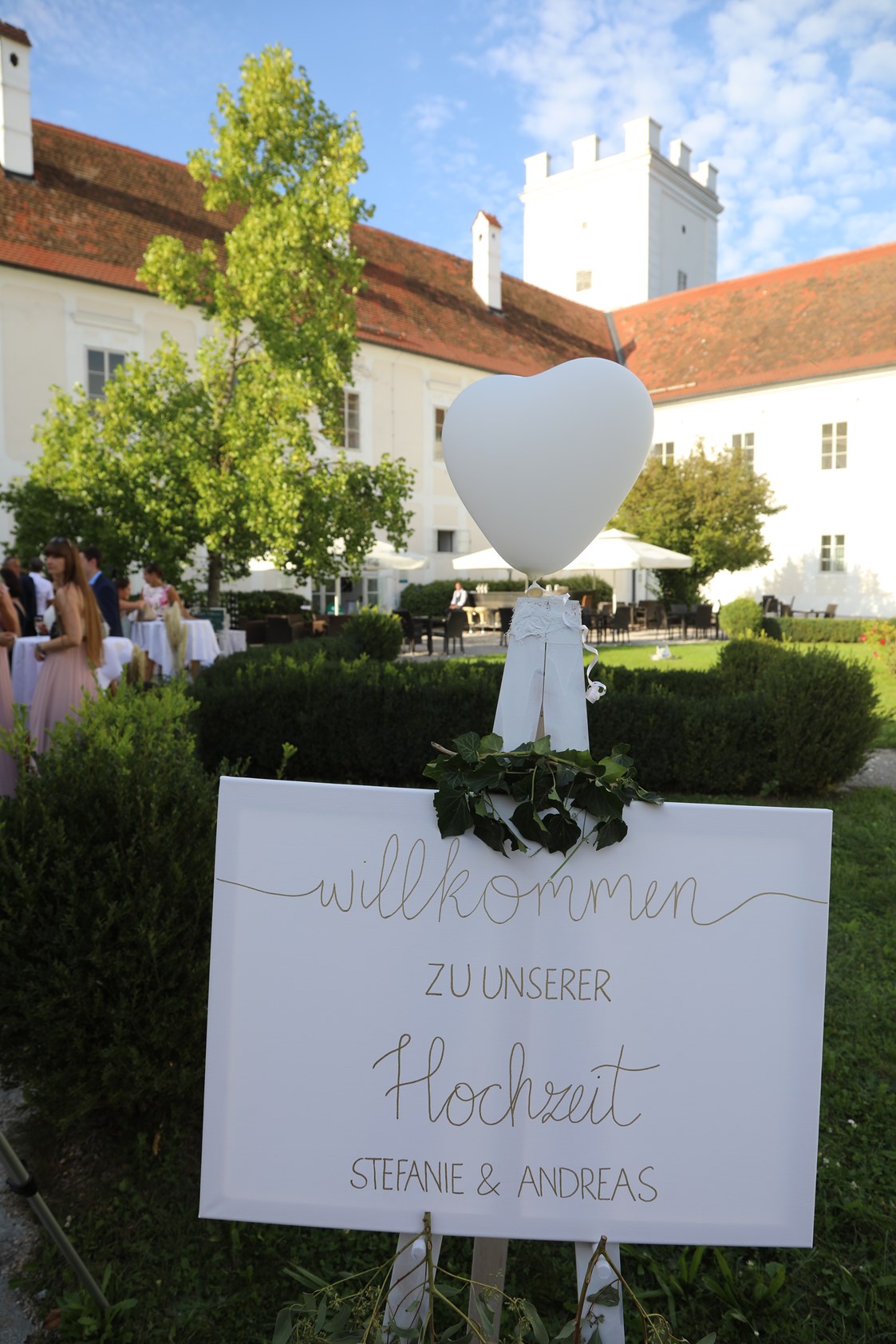 Hochzeit: Herzlich Willkommen - Schloss Events Enns