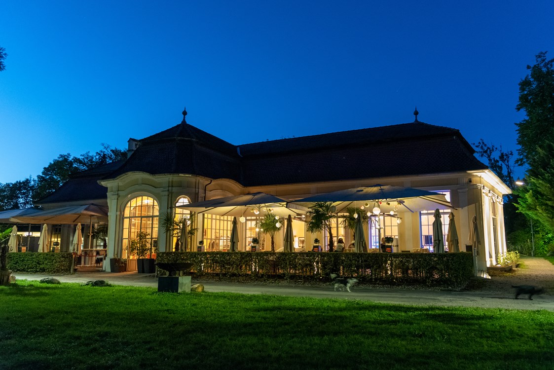 Hochzeit: Abendstimmung in der Orangerie im Schlosspark Steyr. - Orangerie Steyr
