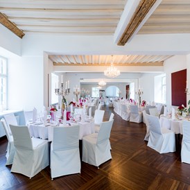 Hochzeit: Festsaal im Schloss - Schloss Mariakirchen