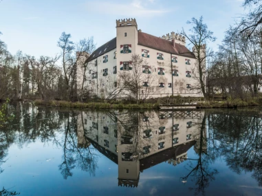 Hochzeit: Schlossgraben - Schloss Mariakirchen