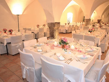 Hochzeit: Bar, Tanzfläche und Festsaal in einem bis 140 Personen - Schloss Büchsenhausen