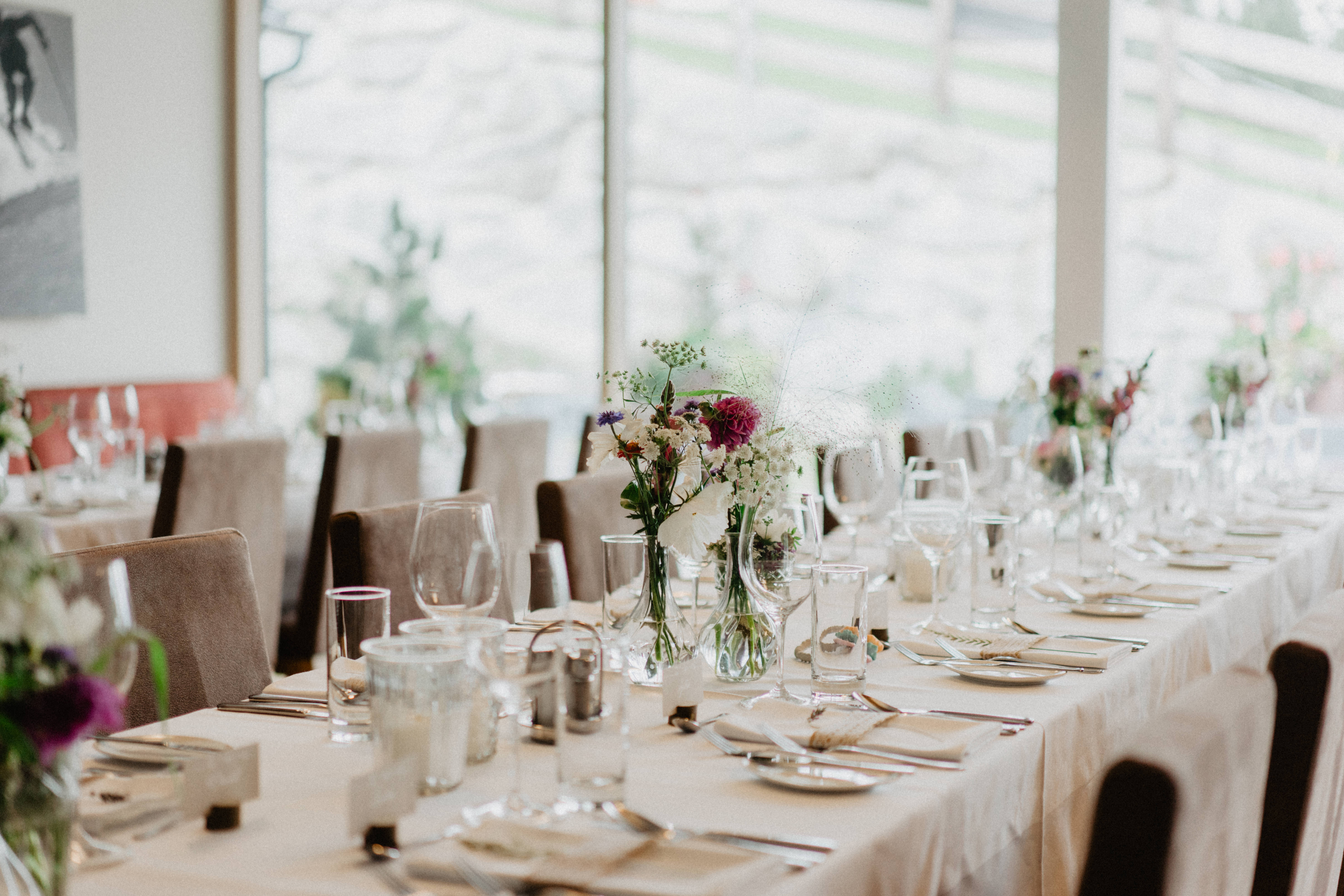 Lizum 1600 - Ihre Hochzeitslocation Informations sur les salles de bal Restaurant à la façade vitrée