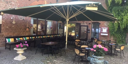 Hochzeit - Mönchengladbach - Unsere Terrasse im Innenhof - Landhaus Danielshof