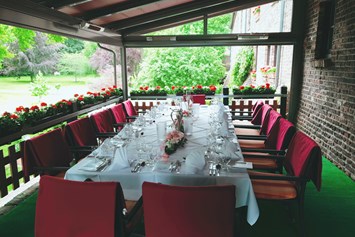 Hochzeit: Feiern im kleinen Kreis auf unserer Terrasse - Landhaus Danielshof
