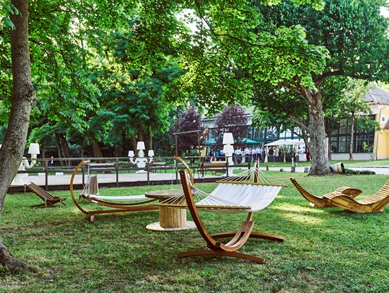 Hochzeitslocation: Der Tanzboden ideal für standesamtliche Trauungen - Orangerie Europahaus Wien