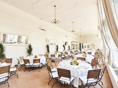 Matrimonio - Bisamberg - Sonnenblumen Hochzeit in der ORANGERIE Europahaus  - Orangerie Europahaus Wien
