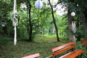Hochzeit: Meinradskapelle - Waldhochzeit im Fürstl. Park Inzigkofen