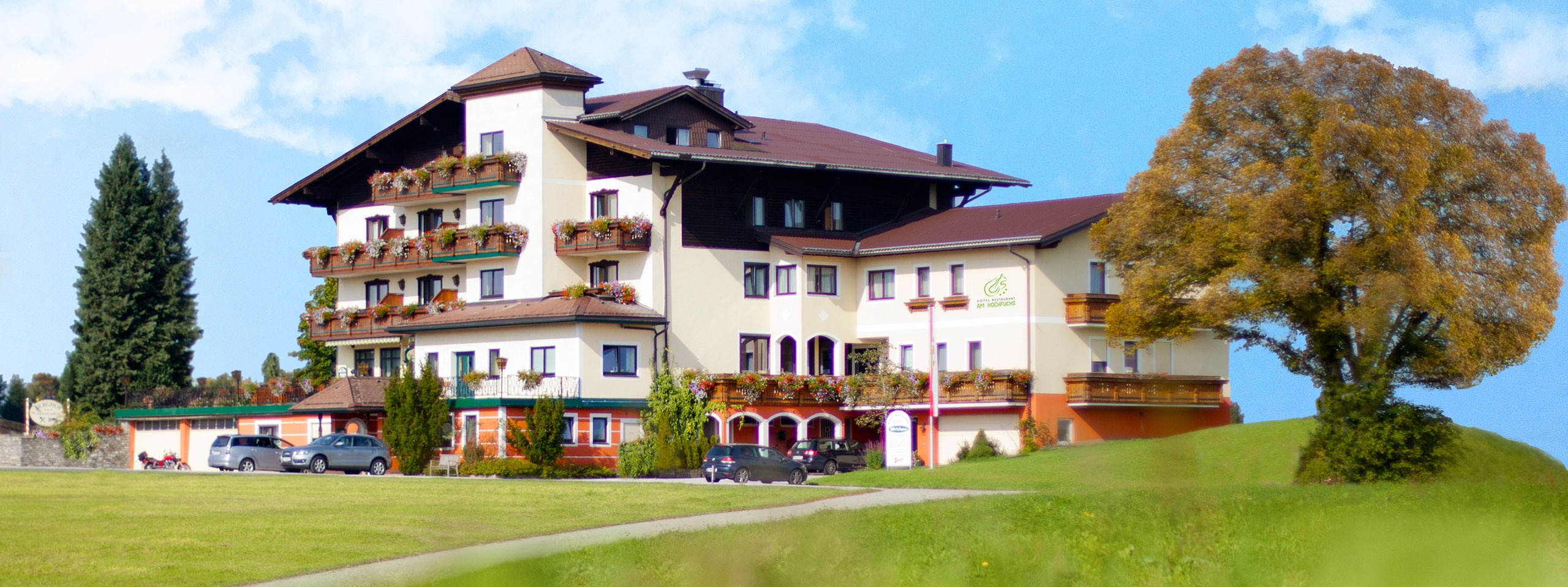 Hochzeit - Munderfing - Traumhochzeit im Hotel & Restaurant Am Hochfuchs mit Panoramablick über den Flachgau und das Salzburger Seenland.
 - Am Hochfuchs