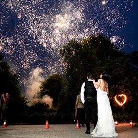 Hochzeit: Ein Feuerwerk der Liebe - JADE SAAL EVENTLOCATION