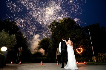 Hochzeit: Ein Feuerwerk der Liebe - MRJADE EVENTLOCATION