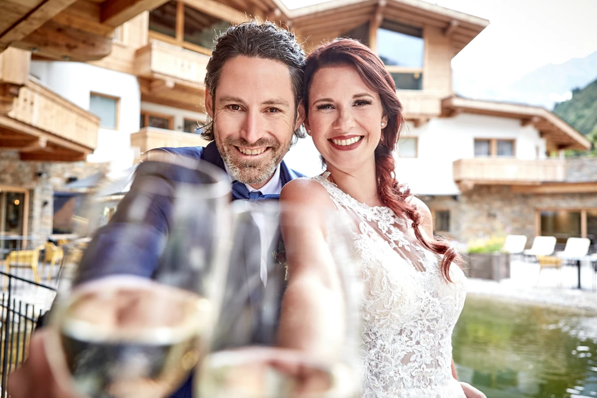 Hochzeit: Zeremonie am Innenhof - das Chaletdorf - Pitztal