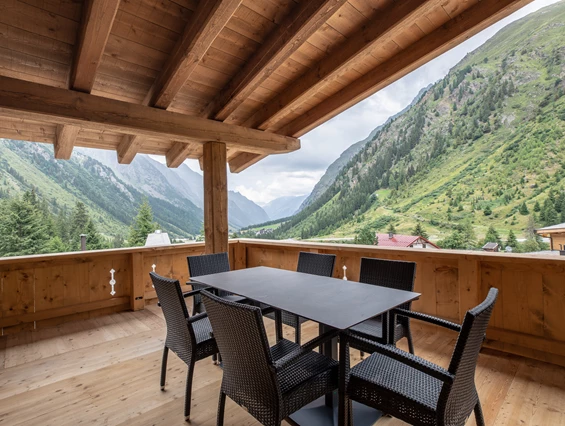 Hochzeit: Aussicht vom Chalet - das Chaletdorf - Pitztal