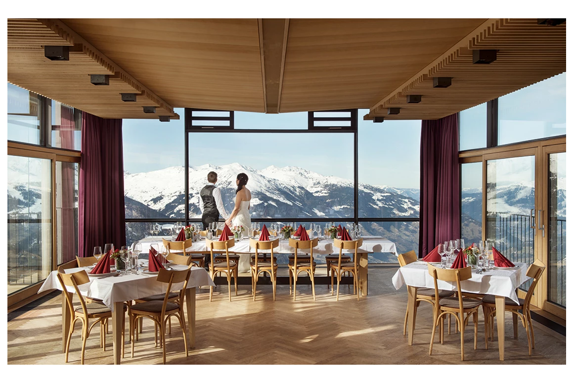 Hochzeitslocation: (c) Mayrhofner Bergbahnen - Kunstraum Ahorn
