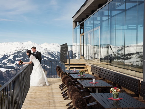 Hochzeitslocation: (c) Mayrhofner Bergbahnen - Kunstraum Ahorn
