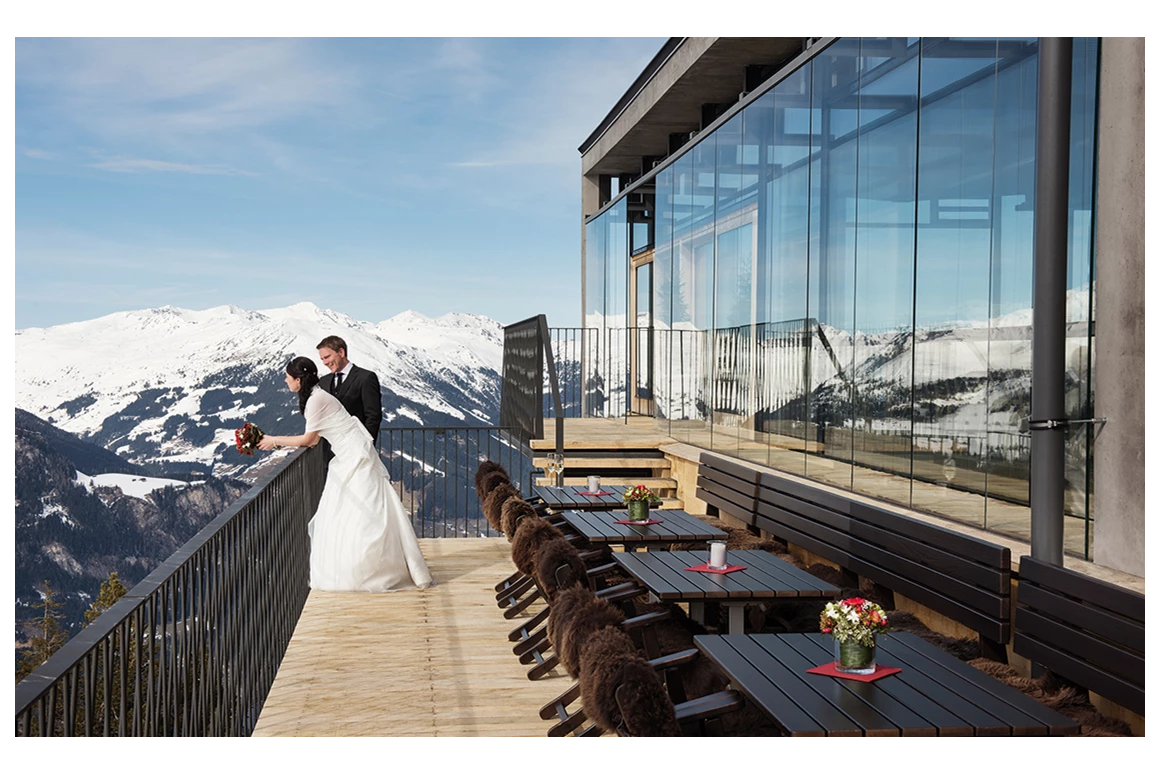 Hochzeitslocation: (c) Mayrhofner Bergbahnen - Kunstraum Ahorn