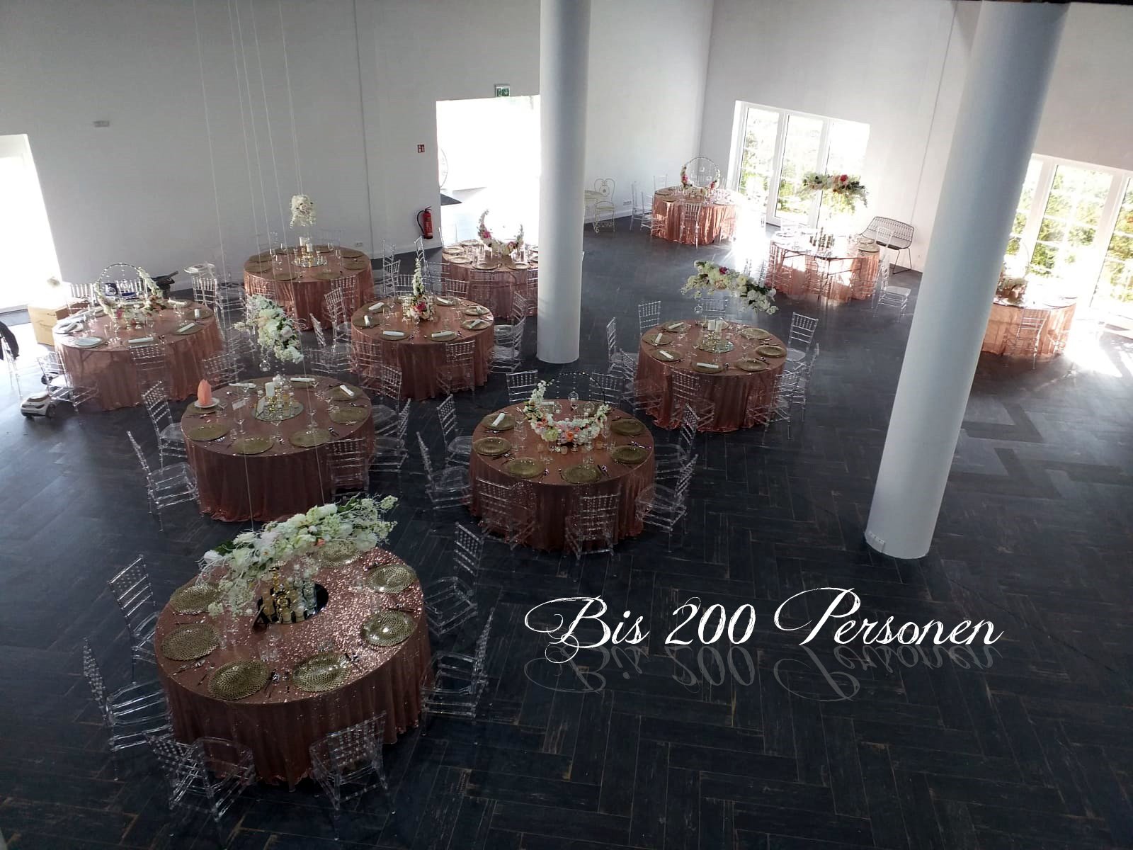 Wedding - Bühlertal - Bis 200 Personen bei Bankett-Rundtischen. - EVENTHAUS75