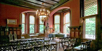 Wedding - PLZ 18119 (Deutschland) - Standesamt im Jagdschloss Gelbensande in Mecklenburg-Vorpommern. - Jagdschloss Gelbensande