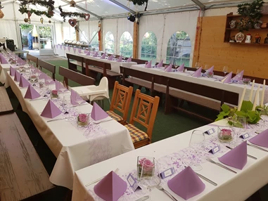 Hochzeit: Heuriger Reblaus