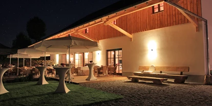 Matrimonio - Haag an der Amper - Terrasse bei Nacht - Eventtenne - Hochzeits- & Veranstaltungslocation