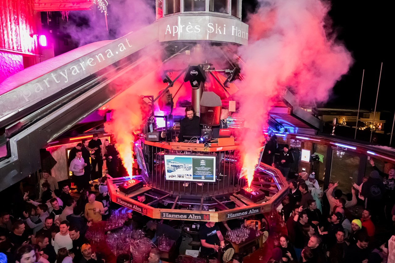 MY ALPENWELT Resort****SUPERIOR Information about the banquet halls Bergliebe Club and Hannes Alm