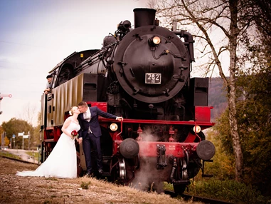 Hochzeitslocation: Heiraten bei der Sauschwänzlebahn