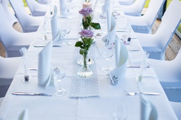 Hochzeit: Hochzeitstafel - Strandrestaurant Marienbad
