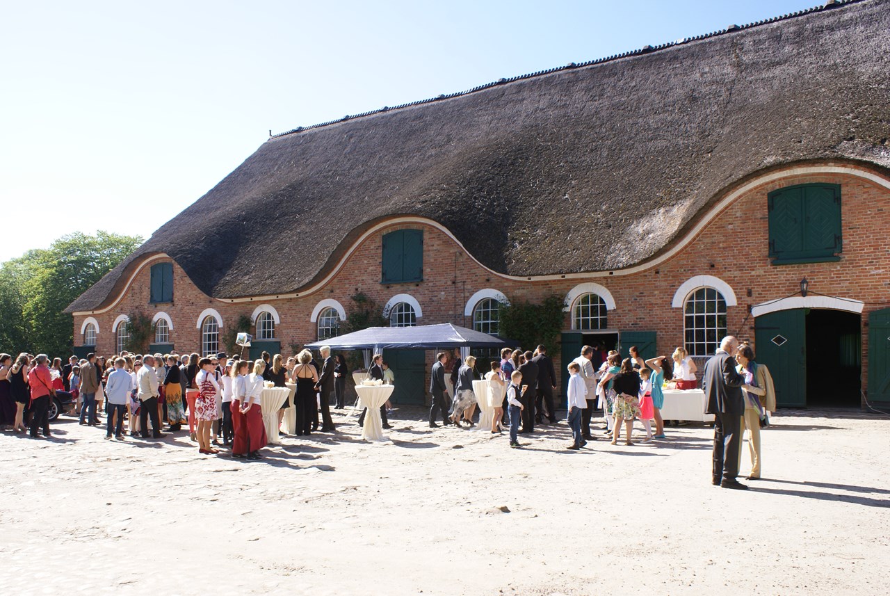 Festscheune Gut Helmstorf Informazioni sulle sale da ballo Piazzale del fienile del festival