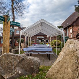 Hochzeit: An Regentagen die Grillhütte mit angeschlossenem Pavillon mieten! - Landgasthaus Klaukenhof mit Freizeitpark