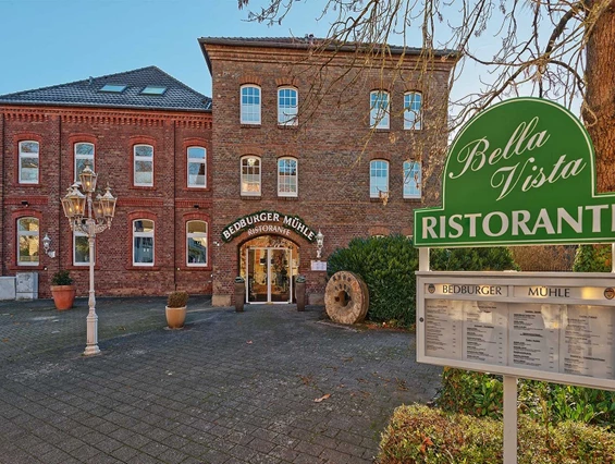 Hochzeit: Hotel Bedburger Mühle