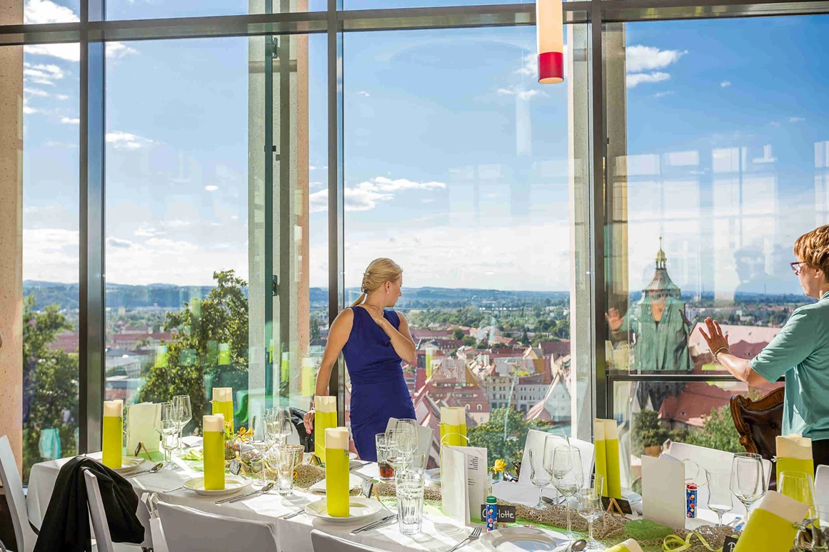 Hochzeit: Heiraten auf Schloss Sonnenstein | Schloßcafé Pirna