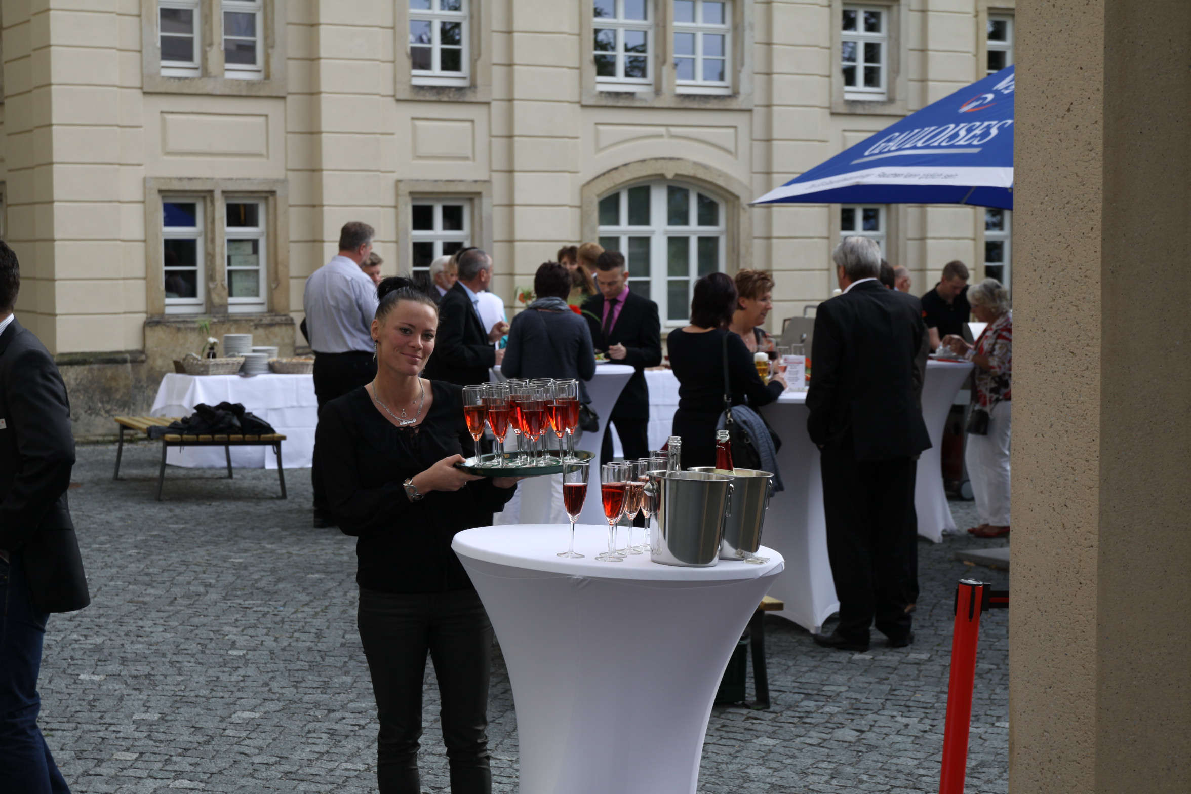 Hochzeitslocation: Heiraten auf Schloss Sonnenstein | Schloßcafé Pirna