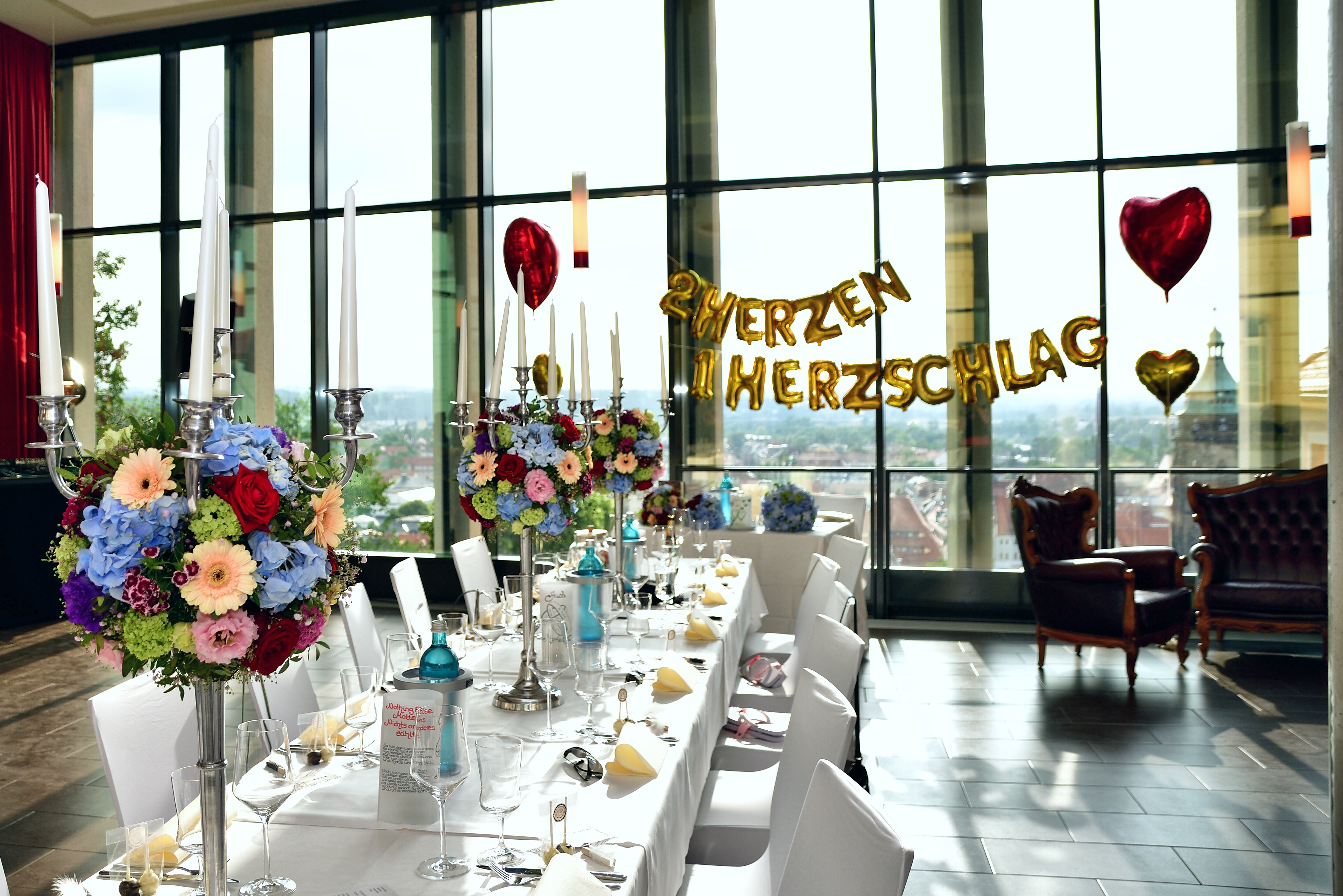 Hochzeitslocation: Heiraten auf Schloss Sonnenstein | Schloßcafé Pirna