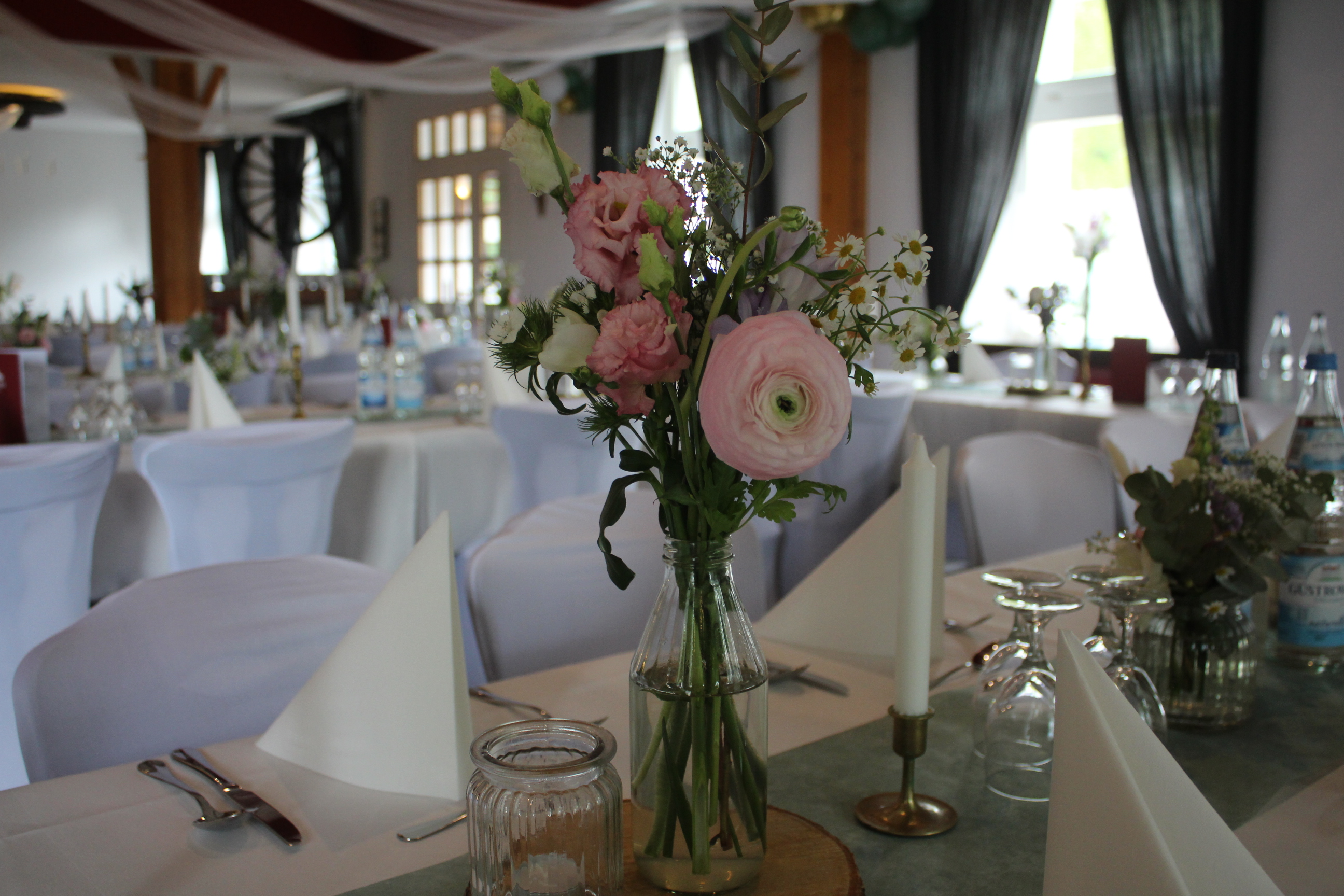 Hochzeitslocation: Ganz in Weiß zur Hochzeit Vierburg Bützow - Vierburg Bützow