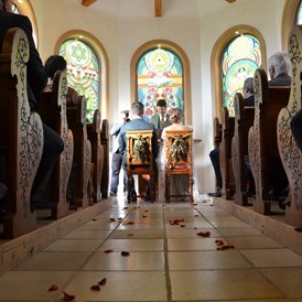 Hochzeit: Zeremonie in der Premakirche - Vedahof - Gramastetten