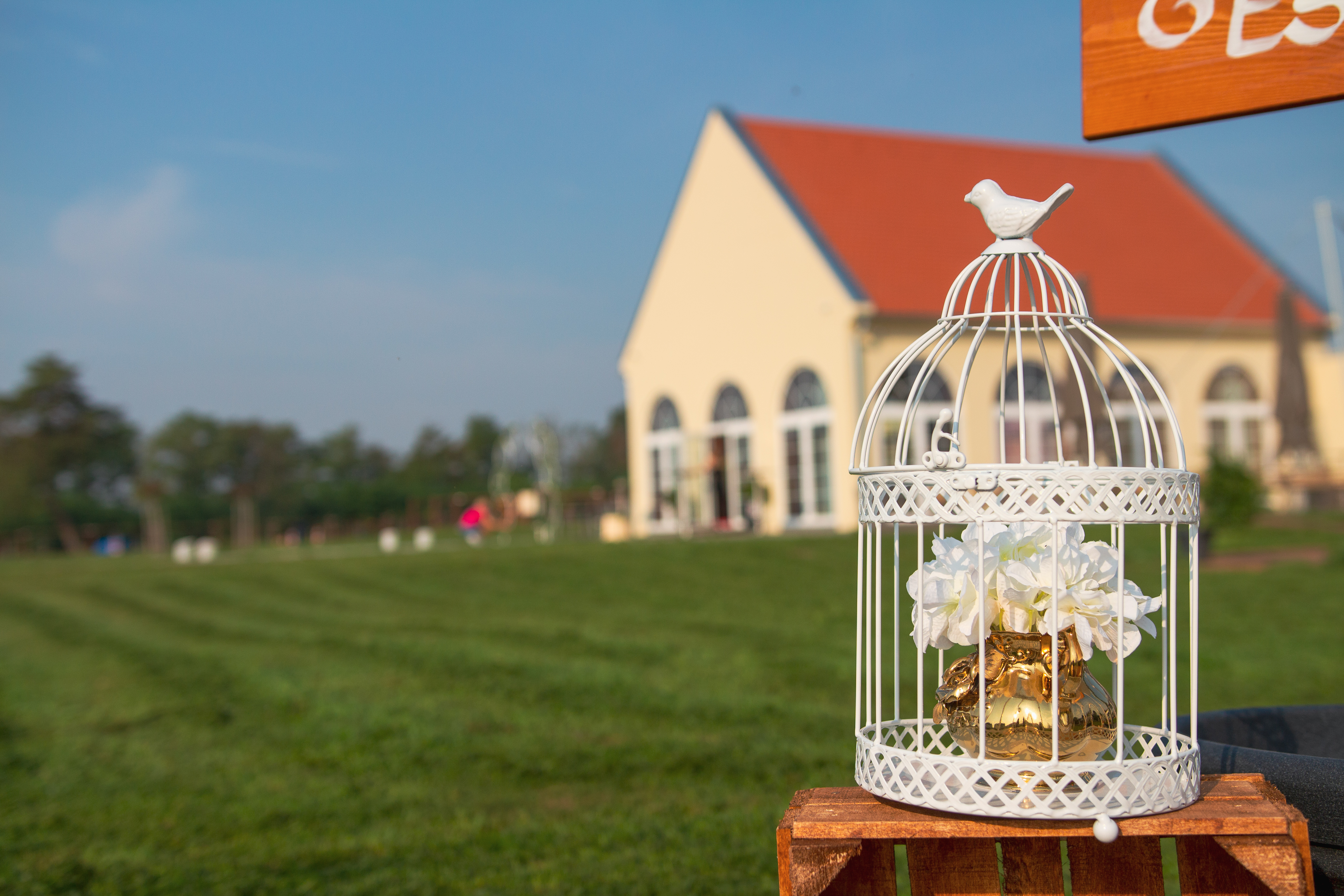 Hochzeitslocation: Franciska Major / Pro Village