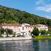 Hochzeitslocation - Villa Piceni liegt direkt an der Uferstrasse des Lago Maggiore in Belgirate, nur 5 km von Stresa entfernt. - Villa Piceni