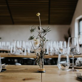 Hochzeit: Dachboden Gedeckter Tisch - Franz von Grün 