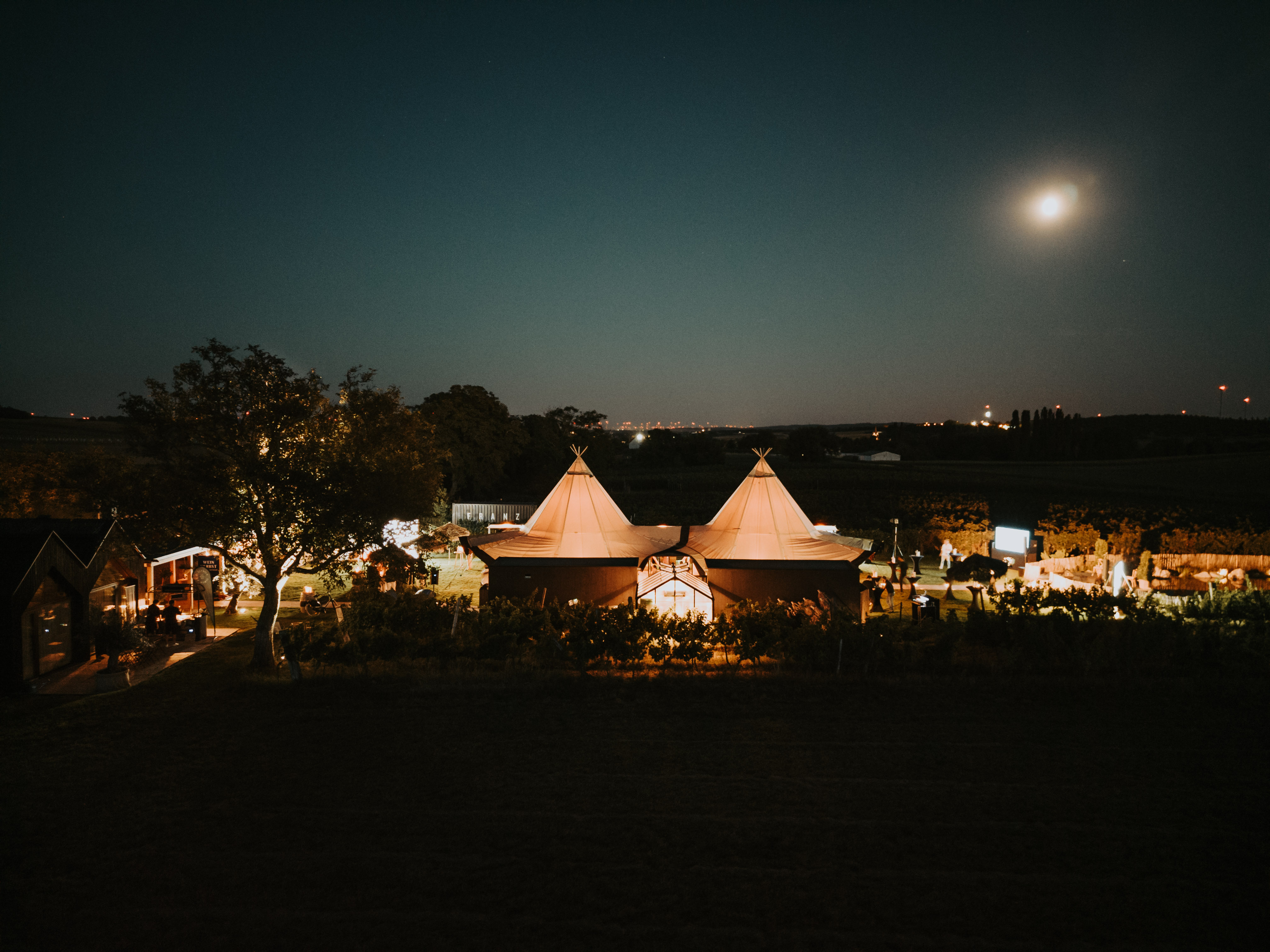 Hochzeit: Franz von Grün, Österreich, Niederösterreich, Carnuntum, Bruck an der Leitha, Arbesthal - Franz von Grün 