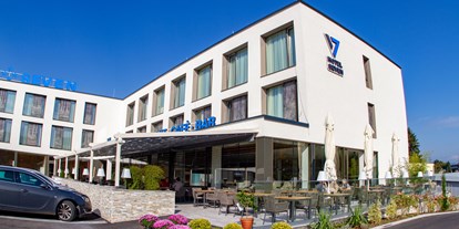 Hochzeit - Umgebung: am Fluss - Region Villach - Außenansicht - Hotel Seven Villach