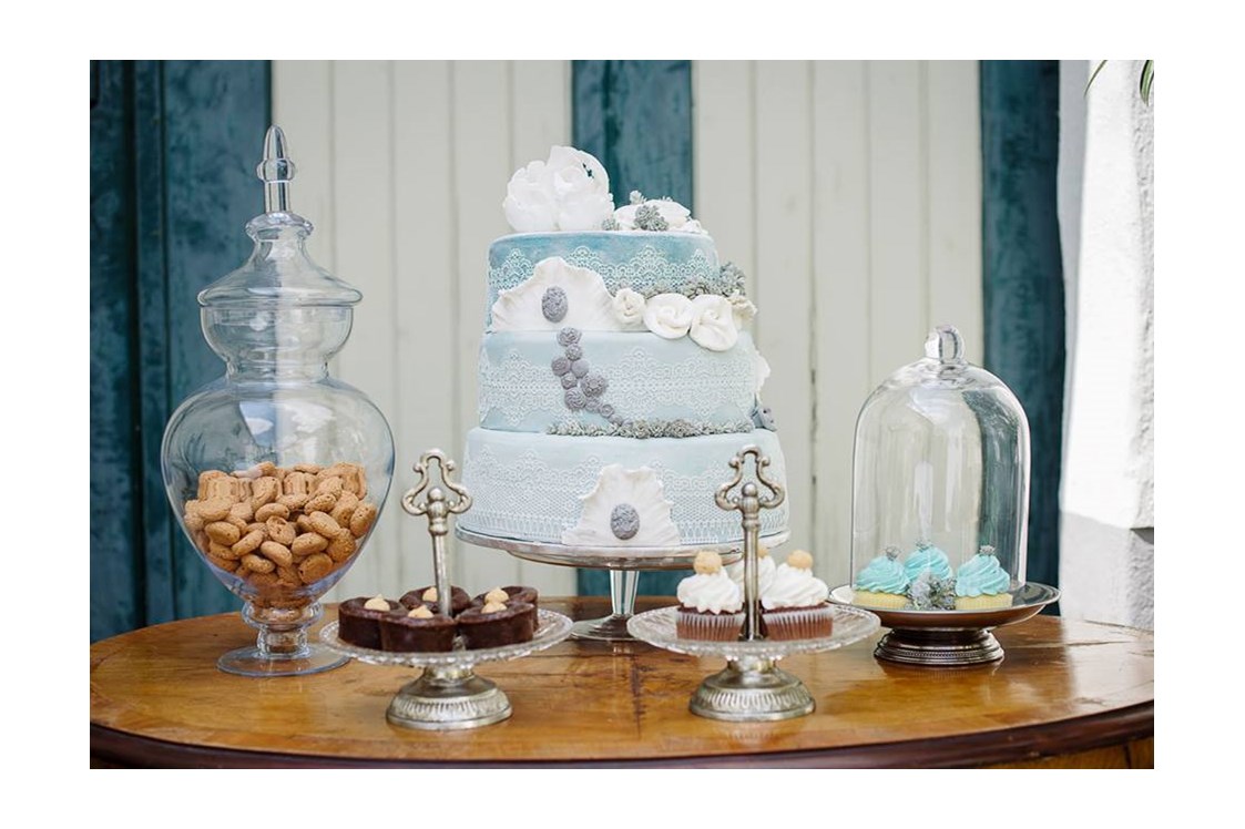 Hochzeit: Wir bereiten Euch auf Wunsch auch eine zauberhafte Hochzeitstorte samt passender Candy Bar - Himmelblau Rust - Hochzeit im Vintage Haus