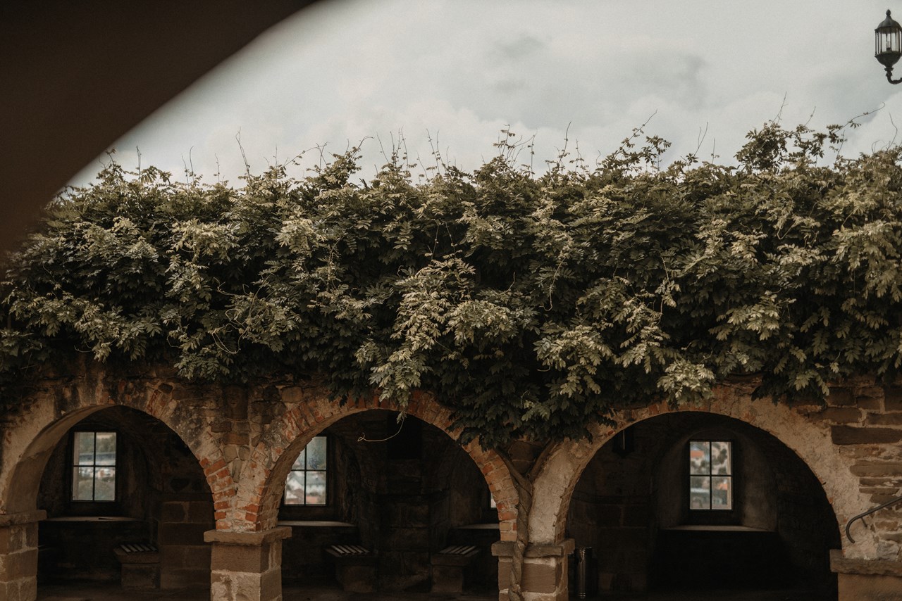 Burg Stettenfels Information about the banquet halls arcaded courtyard