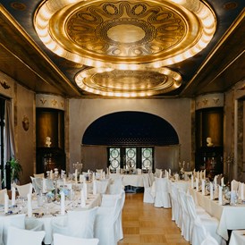 Hochzeit: Der Festsaal des Hofgut Dippelshof lädt zu einer unvergesslichen Hochzeitsfeier in Hessen. - Hofgut Dippelshof