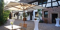 Hochzeit - Art der Location: Hotel - Haßloch - Der Innenhof des Gut Rehbach eignet sich ideal für einen Sektempfang. - Gut Rehbach