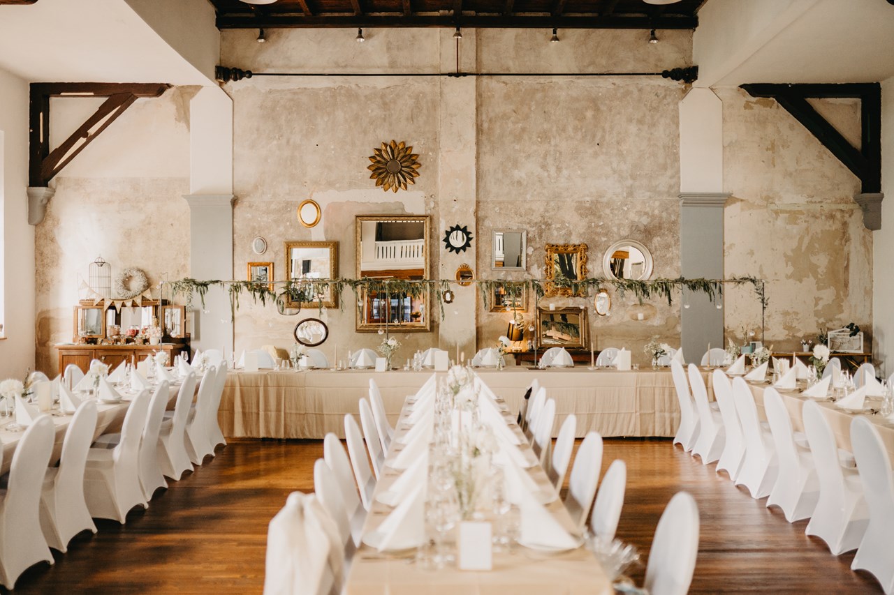 Festhalle Flonheim Informatie over de balzalen Spiegelhal