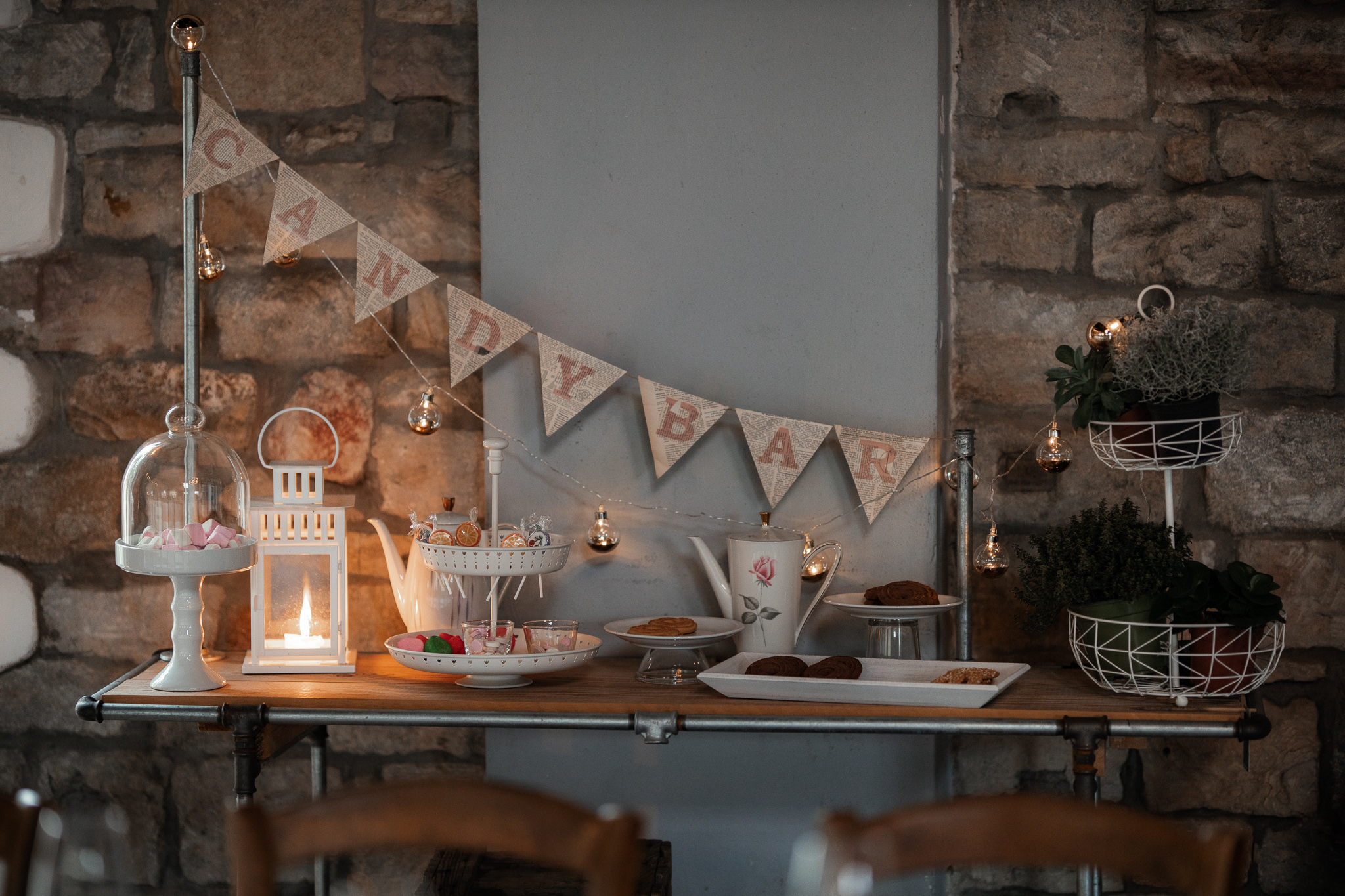 Hochzeit: Eine Candybar im Festsaal der Festhalle Flonheim. - Festhalle Flonheim