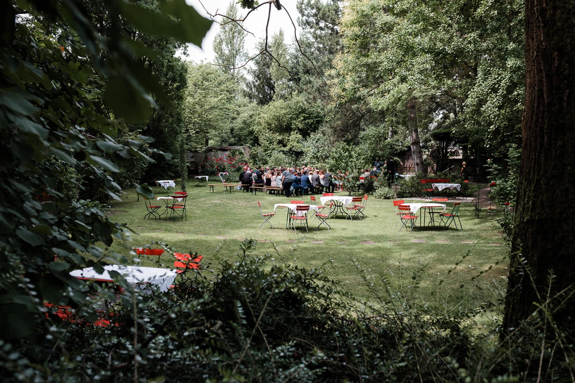 Hochzeit: Am Junghof in Undenheim könnt ihr eure Trauung unter freiem Himmel durchführen. - JUNGHOF Weingut & Gutsgastronomie